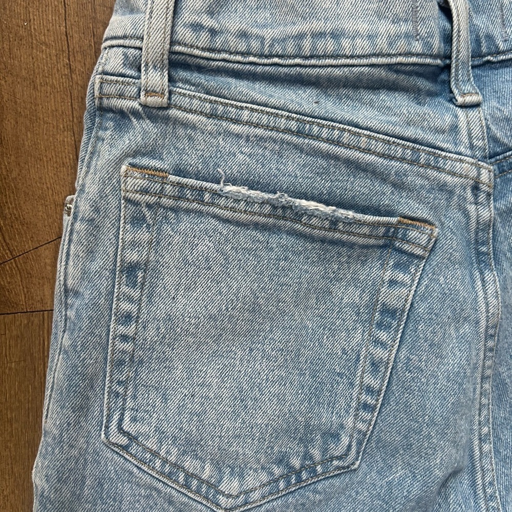 Abercrombie 90s Straight High Rise Crossover Waist Jeans Light Wash Raw Hem 27 - Picture 13 of 13